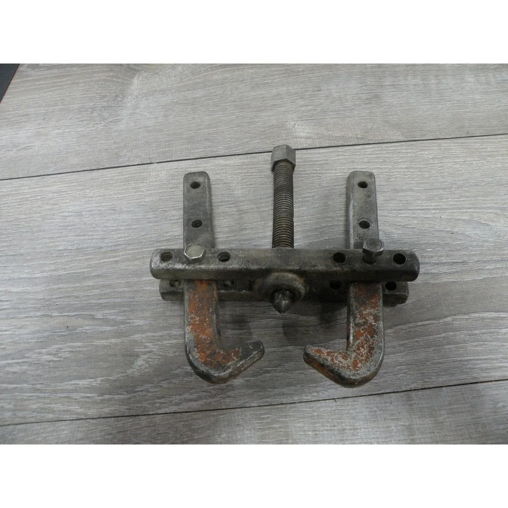 Vintage Heavy Duty 2 Jaw Gear Puller Bearing Pulley Removal Tool N1